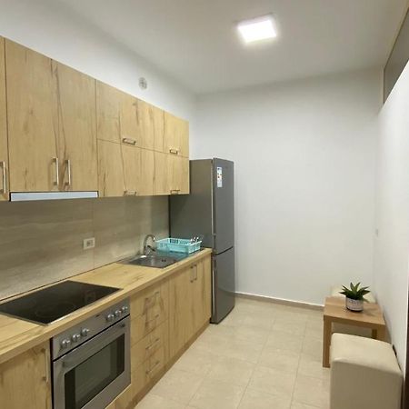Anna'S Apartament Lushnje Luaran gambar