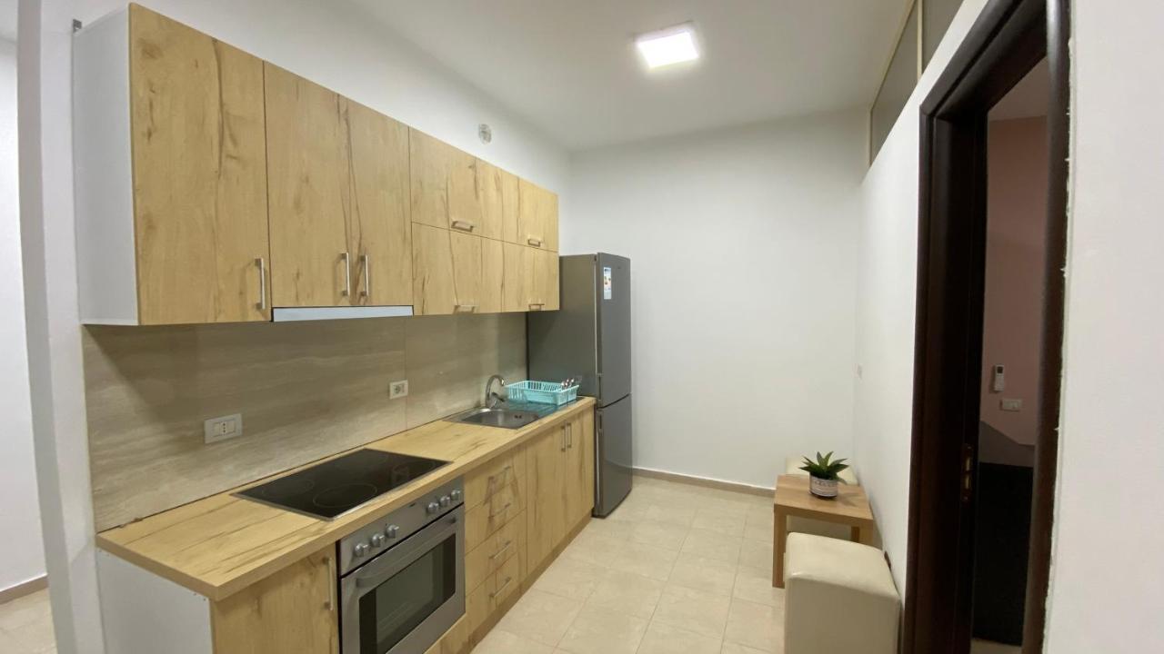 Anna'S Apartament Lushnje Luaran gambar