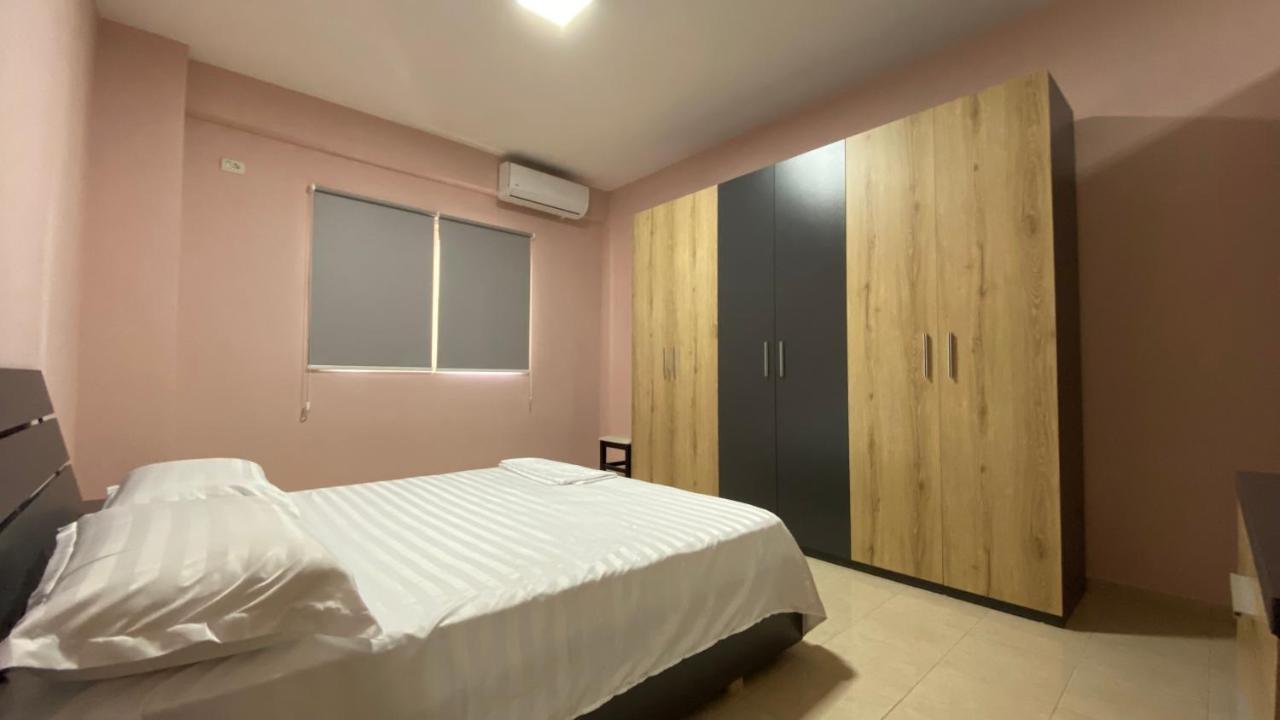 Anna'S Apartament Lushnje Luaran gambar